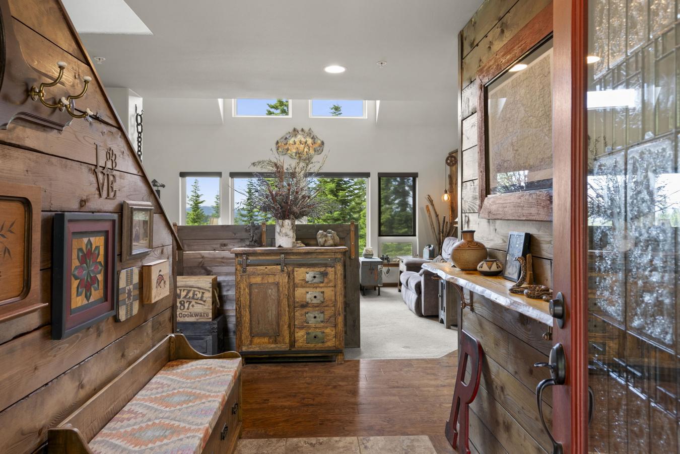 Hayden, Kootenai, 83835, United States, 3 Bedrooms Bedrooms, ,3 BathroomsBathrooms,Residential,For Sale,1871705