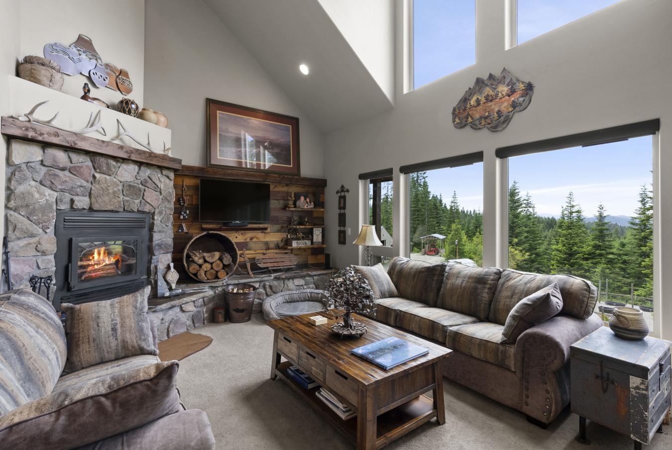 Hayden, Kootenai, 83835, United States, 3 Bedrooms Bedrooms, ,3 BathroomsBathrooms,Residential,For Sale,1871705