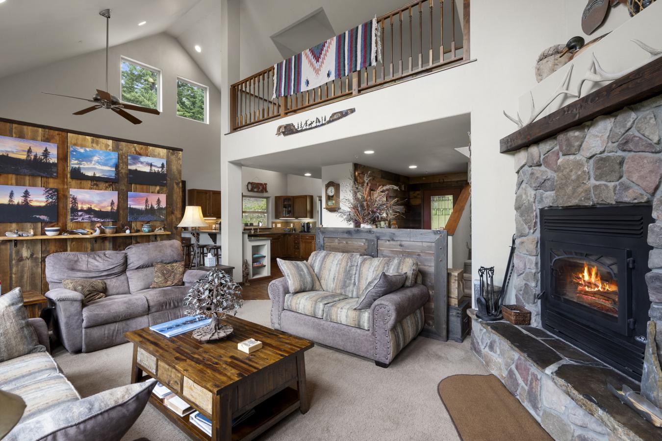 Hayden, Kootenai, 83835, United States, 3 Bedrooms Bedrooms, ,3 BathroomsBathrooms,Residential,For Sale,1871705