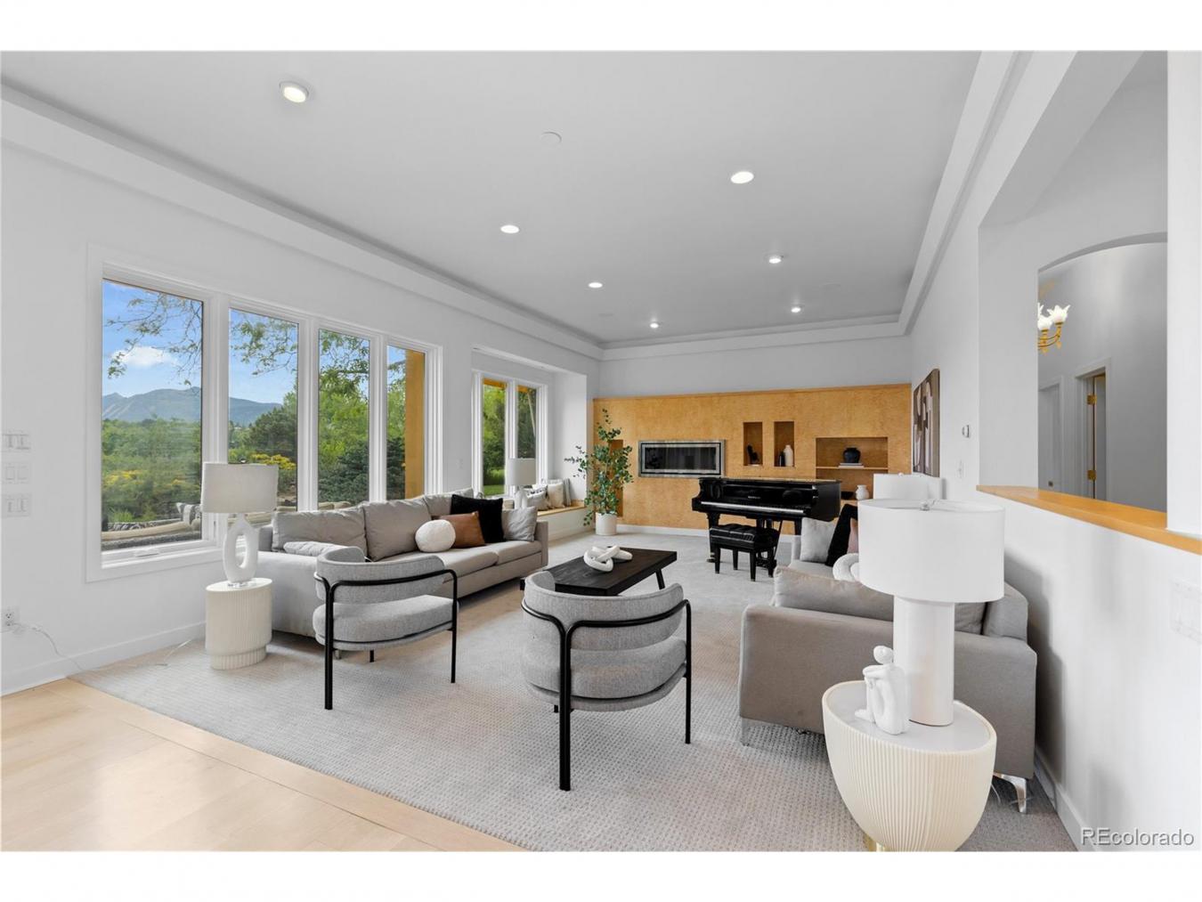 Boulder, Colorado, 80304, United States, 4 Bedrooms Bedrooms, ,2 BathroomsBathrooms,Residential,For Sale,1880116