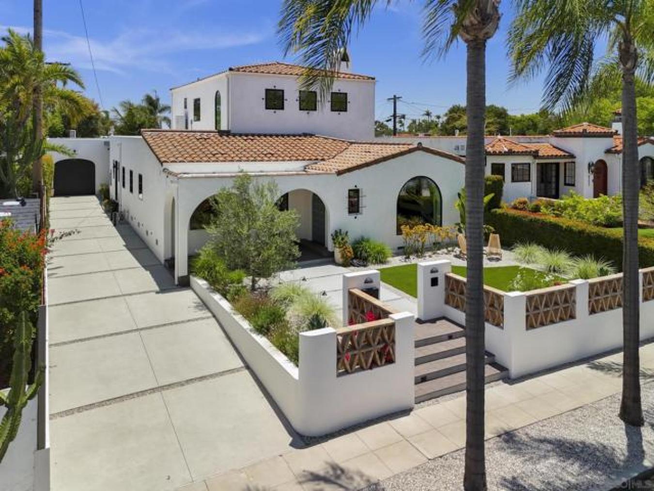 San Diego, California, 92116, United States, 5 Bedrooms Bedrooms, ,3 BathroomsBathrooms,Residential,For Sale,1879906