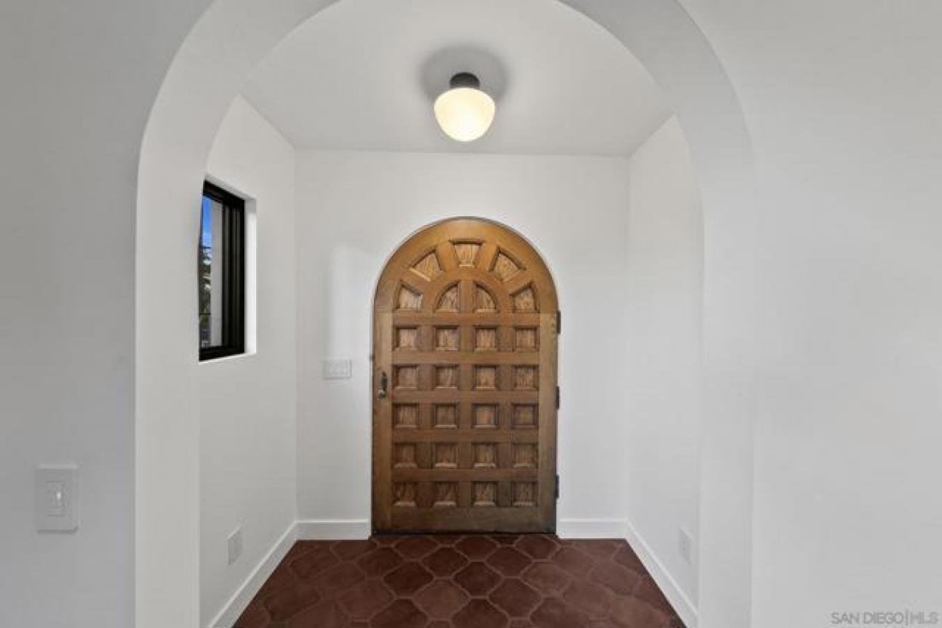 San Diego, California, 92116, United States, 5 Bedrooms Bedrooms, ,3 BathroomsBathrooms,Residential,For Sale,1879906