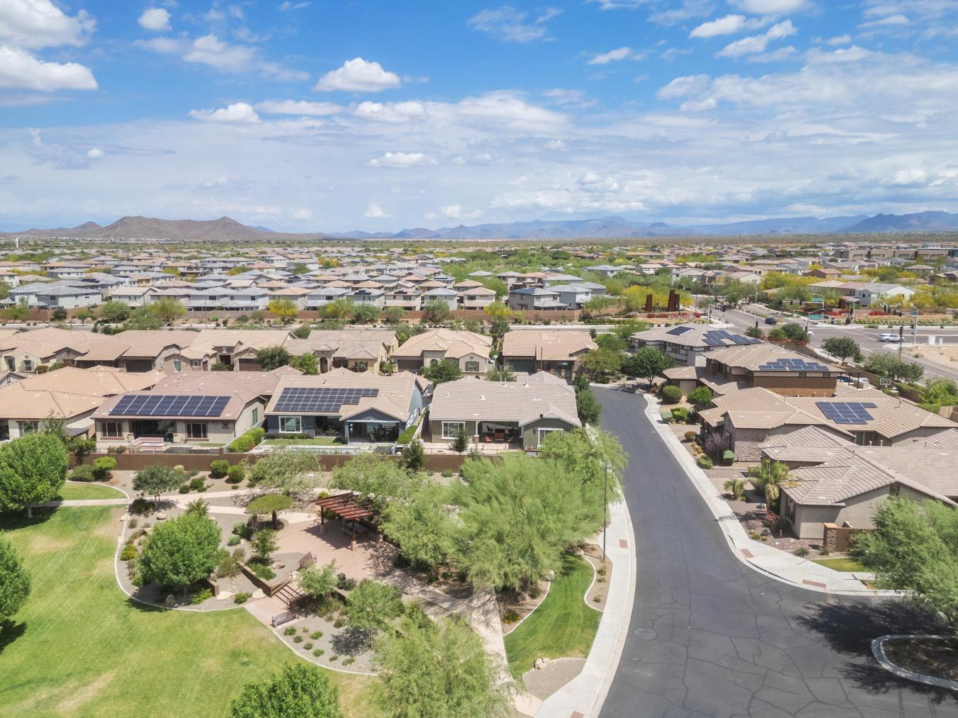 Phoenix, Maricopa, 85050, United States, 3 Bedrooms Bedrooms, ,2 BathroomsBathrooms,Residential,For Sale,1945426