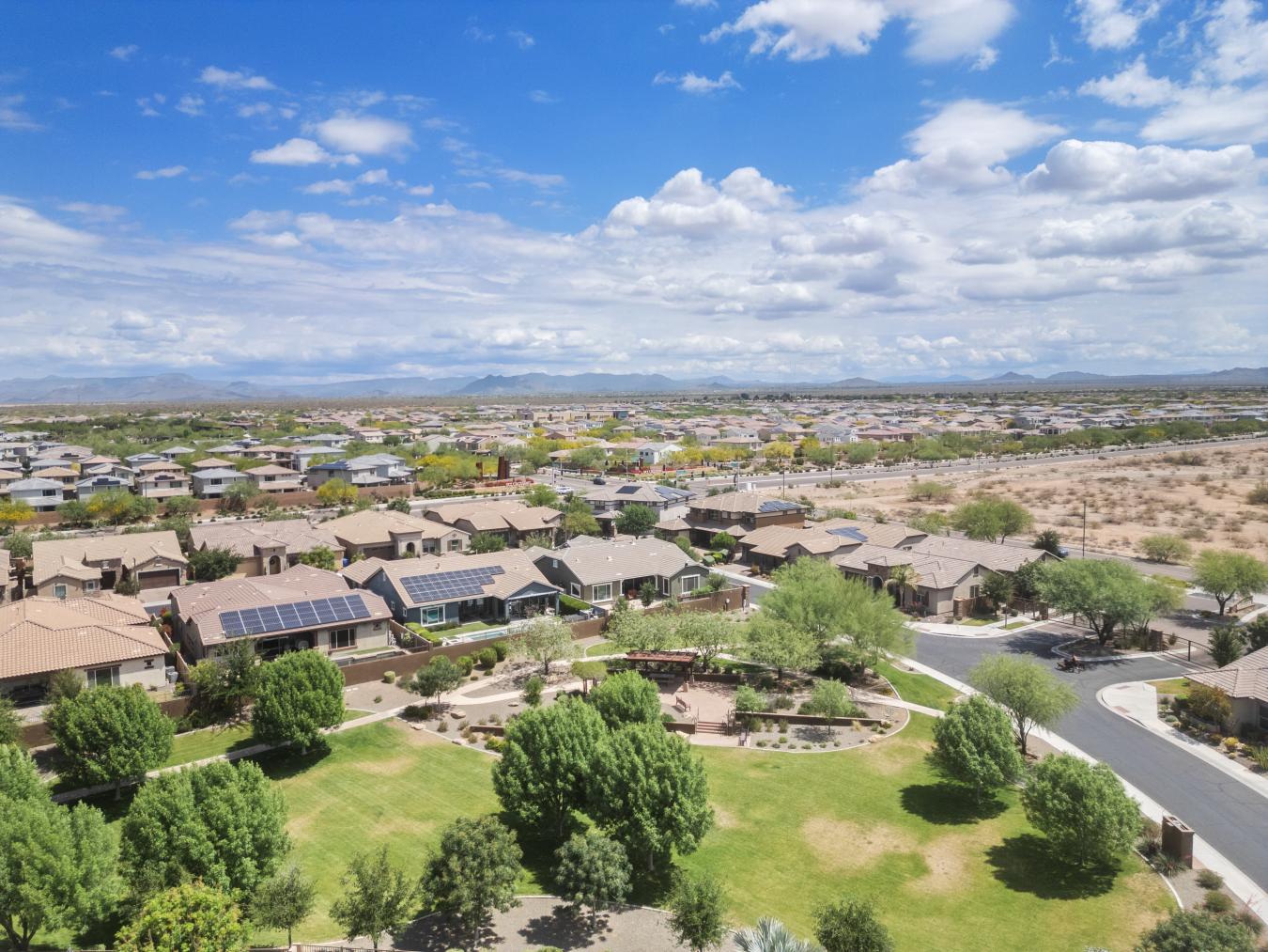 Phoenix, Maricopa, 85050, United States, 3 Bedrooms Bedrooms, ,2 BathroomsBathrooms,Residential,For Sale,1945426