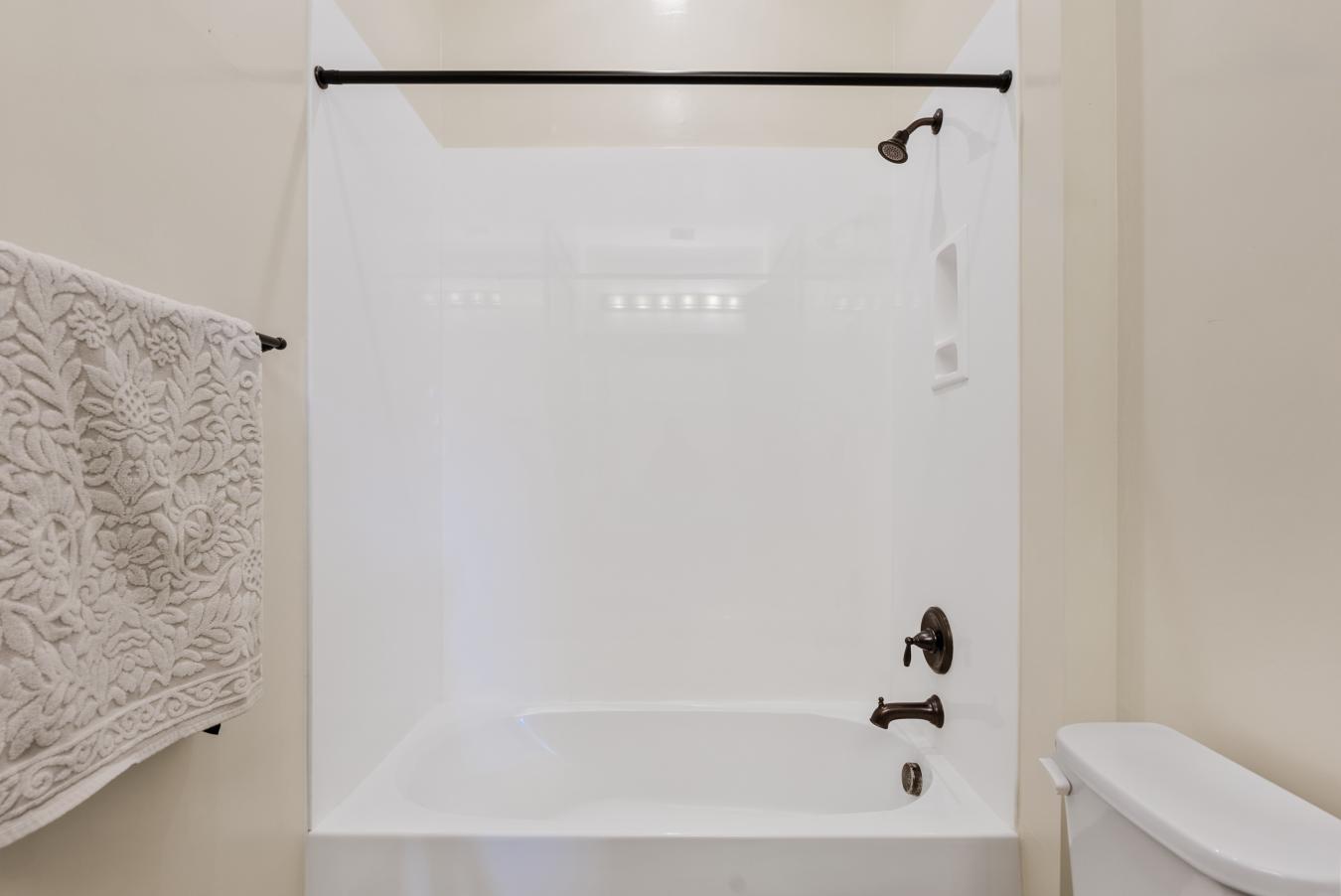 Phoenix, Maricopa, 85050, United States, 3 Bedrooms Bedrooms, ,2 BathroomsBathrooms,Residential,For Sale,1945426