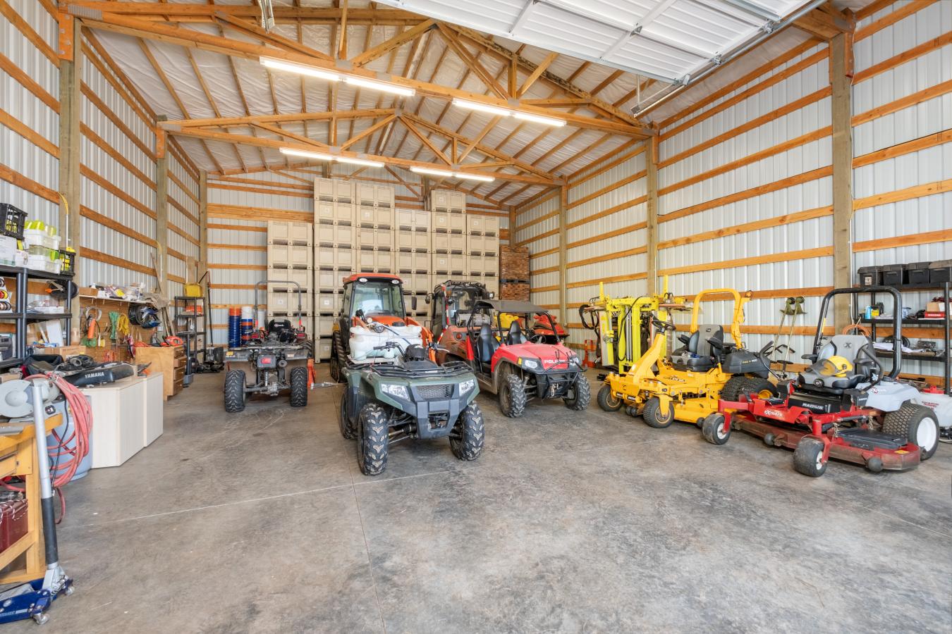 Turner, Marion, 97392, United States, 4 Bedrooms Bedrooms, ,5 BathroomsBathrooms,Residential,For Sale,1969981