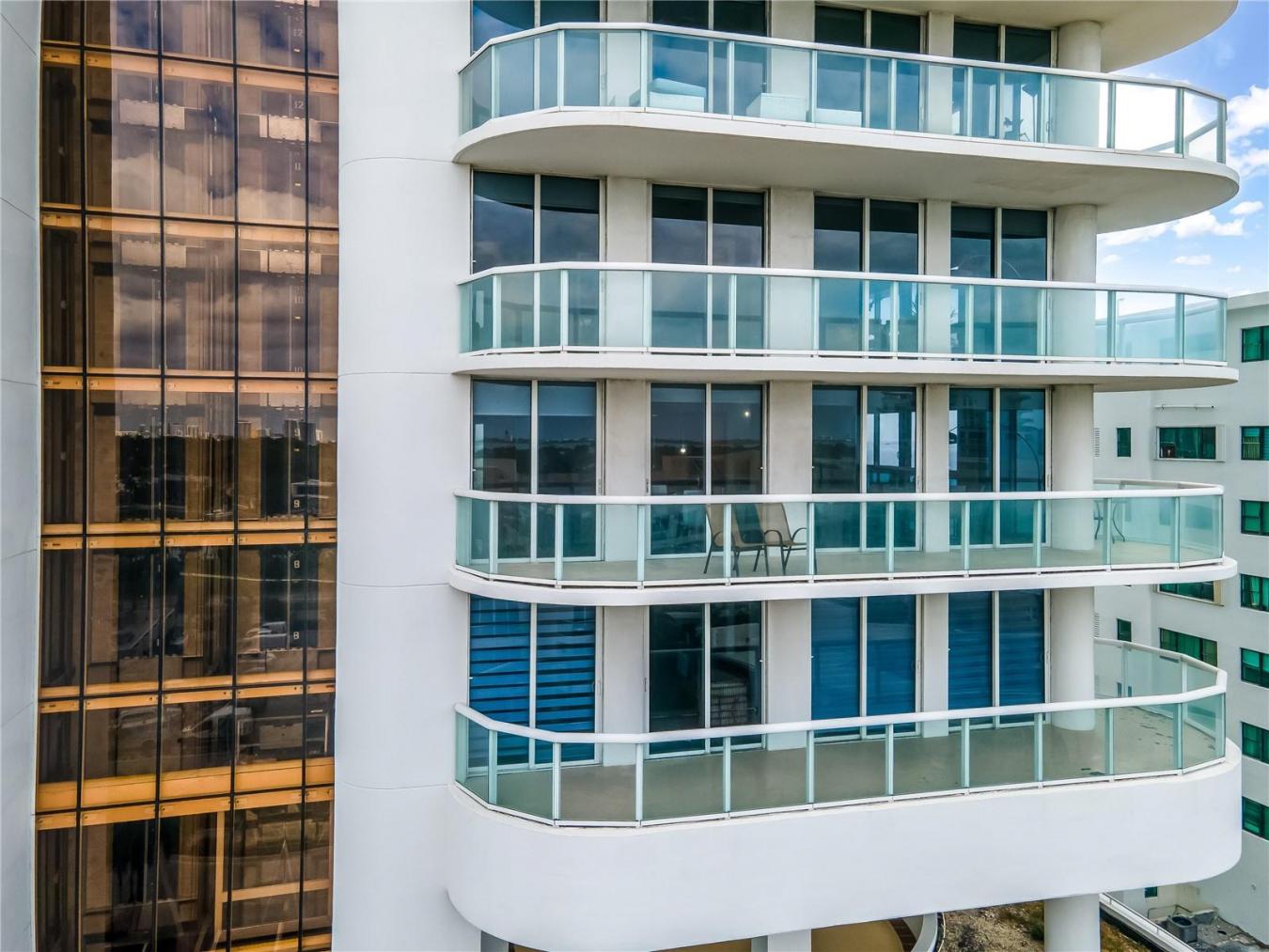 Miami Beach, Florida, 33141, United States, 2 Bedrooms Bedrooms, ,2 BathroomsBathrooms,Residential,For Sale,1871702