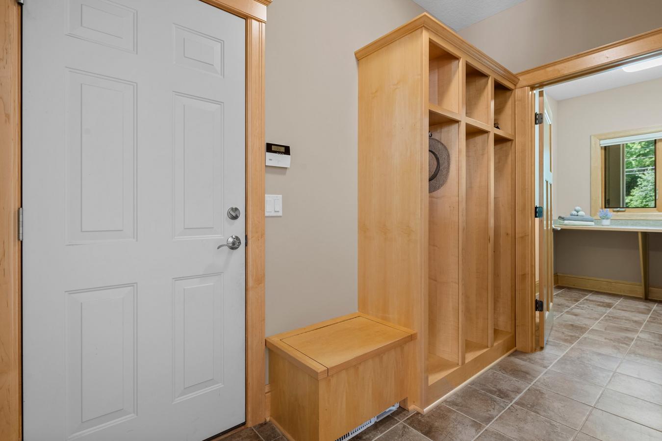 Minnetonka, Hennepin, 55305, United States, 4 Bedrooms Bedrooms, ,4 BathroomsBathrooms,Residential,For Sale,1880107