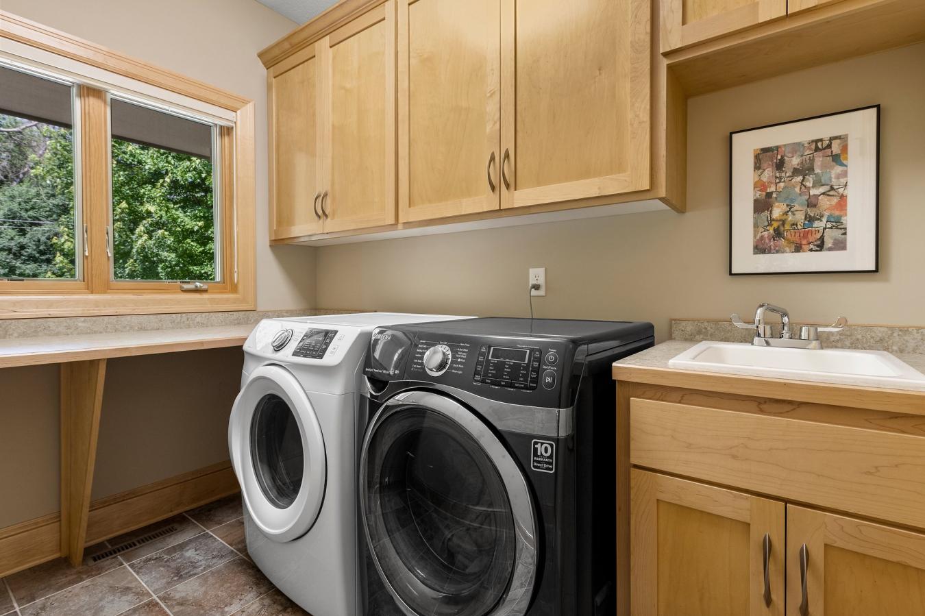 Minnetonka, Hennepin, 55305, United States, 4 Bedrooms Bedrooms, ,4 BathroomsBathrooms,Residential,For Sale,1880107