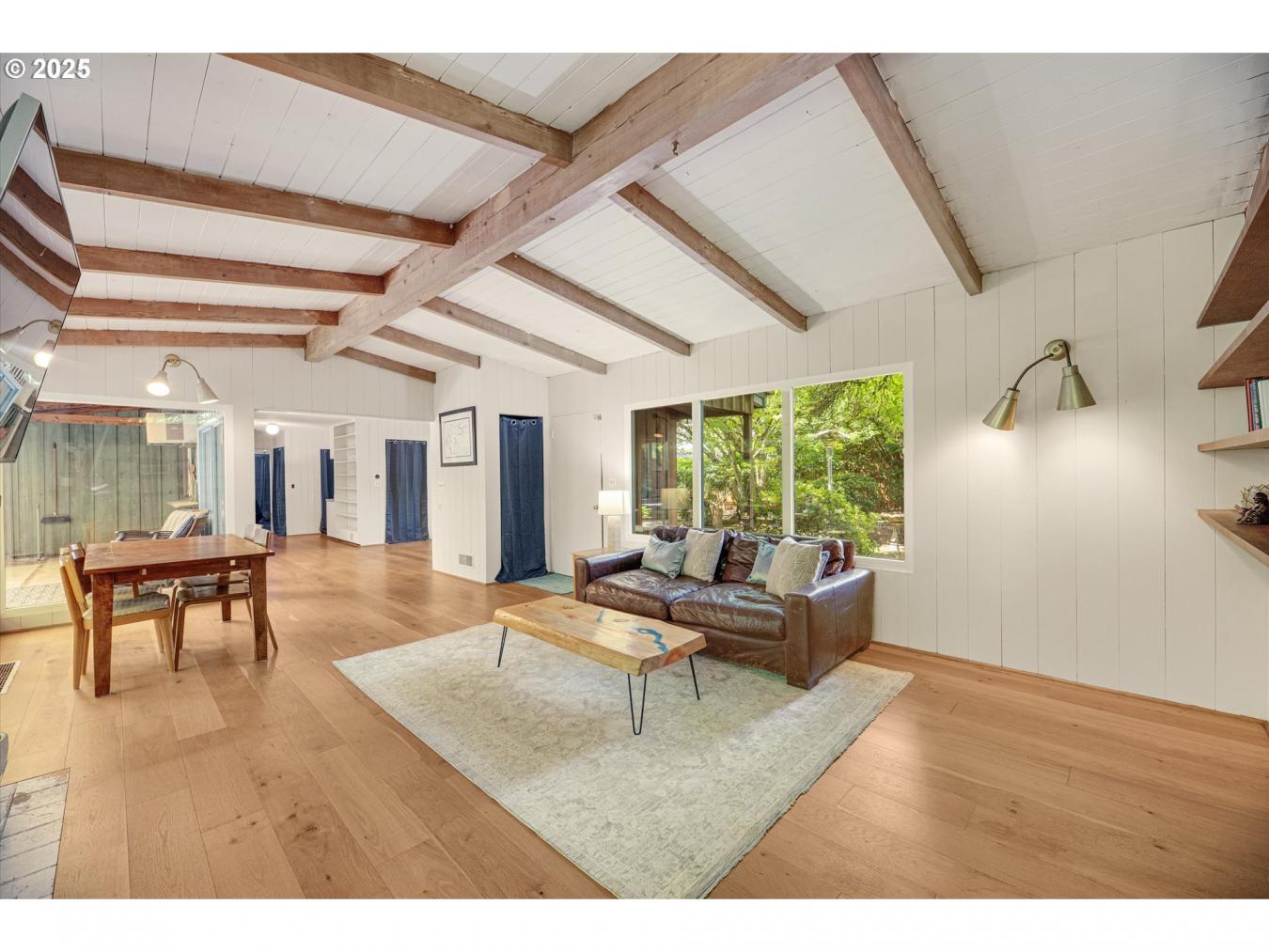 Portland, Oregon, 97210, United States, 3 Bedrooms Bedrooms, ,2 BathroomsBathrooms,Residential,For Sale,1880101