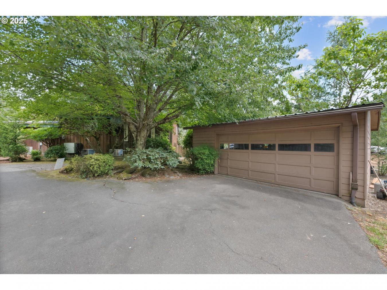 Portland, Oregon, 97210, United States, 3 Bedrooms Bedrooms, ,2 BathroomsBathrooms,Residential,For Sale,1880101