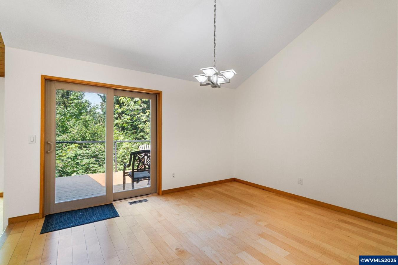 West Linn, Oregon, 97068, United States, 4 Bedrooms Bedrooms, ,3 BathroomsBathrooms,Residential,For Sale,1880093