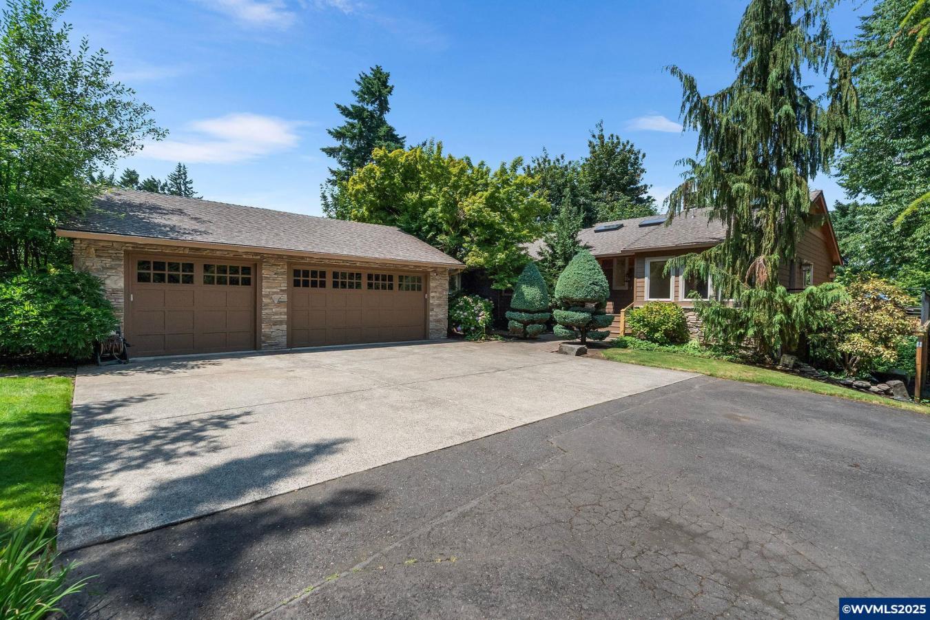 West Linn, Oregon, 97068, United States, 4 Bedrooms Bedrooms, ,3 BathroomsBathrooms,Residential,For Sale,1880093