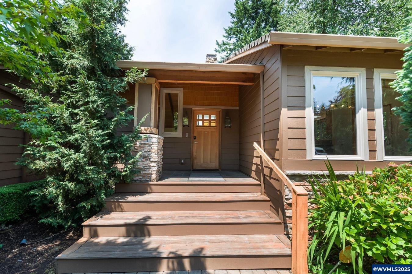West Linn, Oregon, 97068, United States, 4 Bedrooms Bedrooms, ,3 BathroomsBathrooms,Residential,For Sale,1880093