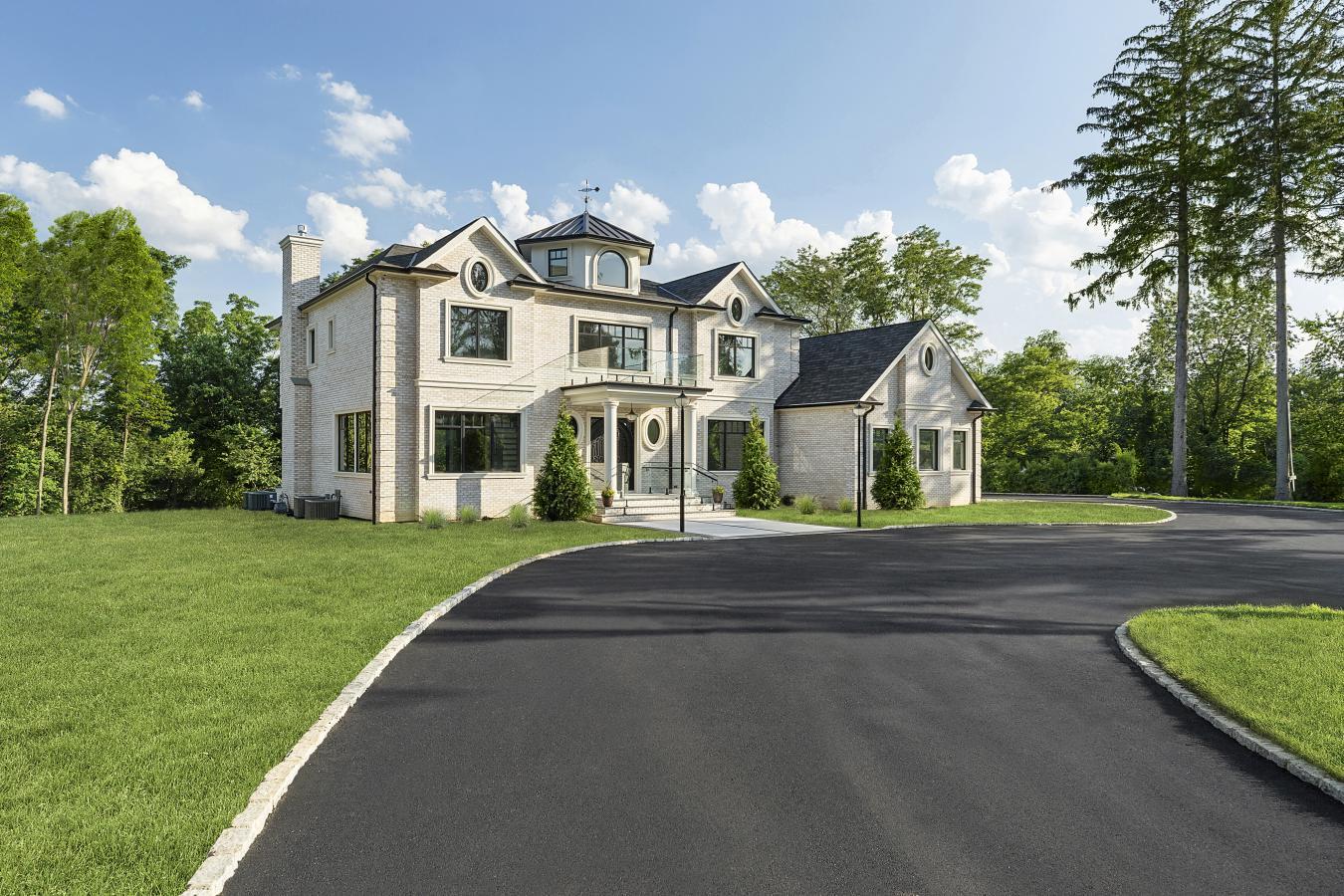 Old Westbury, Nassau, 11568, United States, 5 Bedrooms Bedrooms, ,5 BathroomsBathrooms,Residential,For Sale,1871681