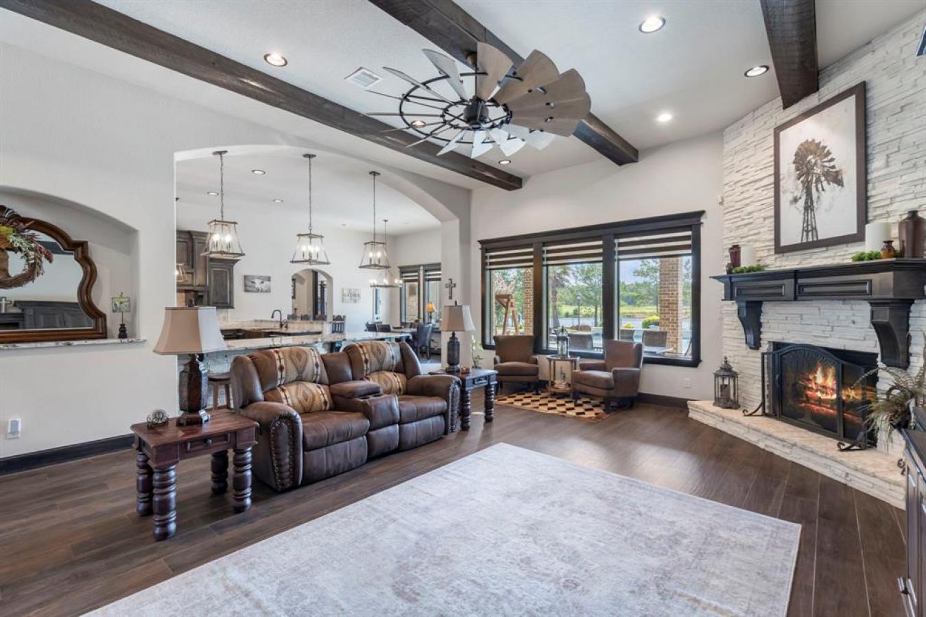 Montgomery, Texas, 77316, United States, 4 Bedrooms Bedrooms, ,4 BathroomsBathrooms,Residential,For Sale,1880273