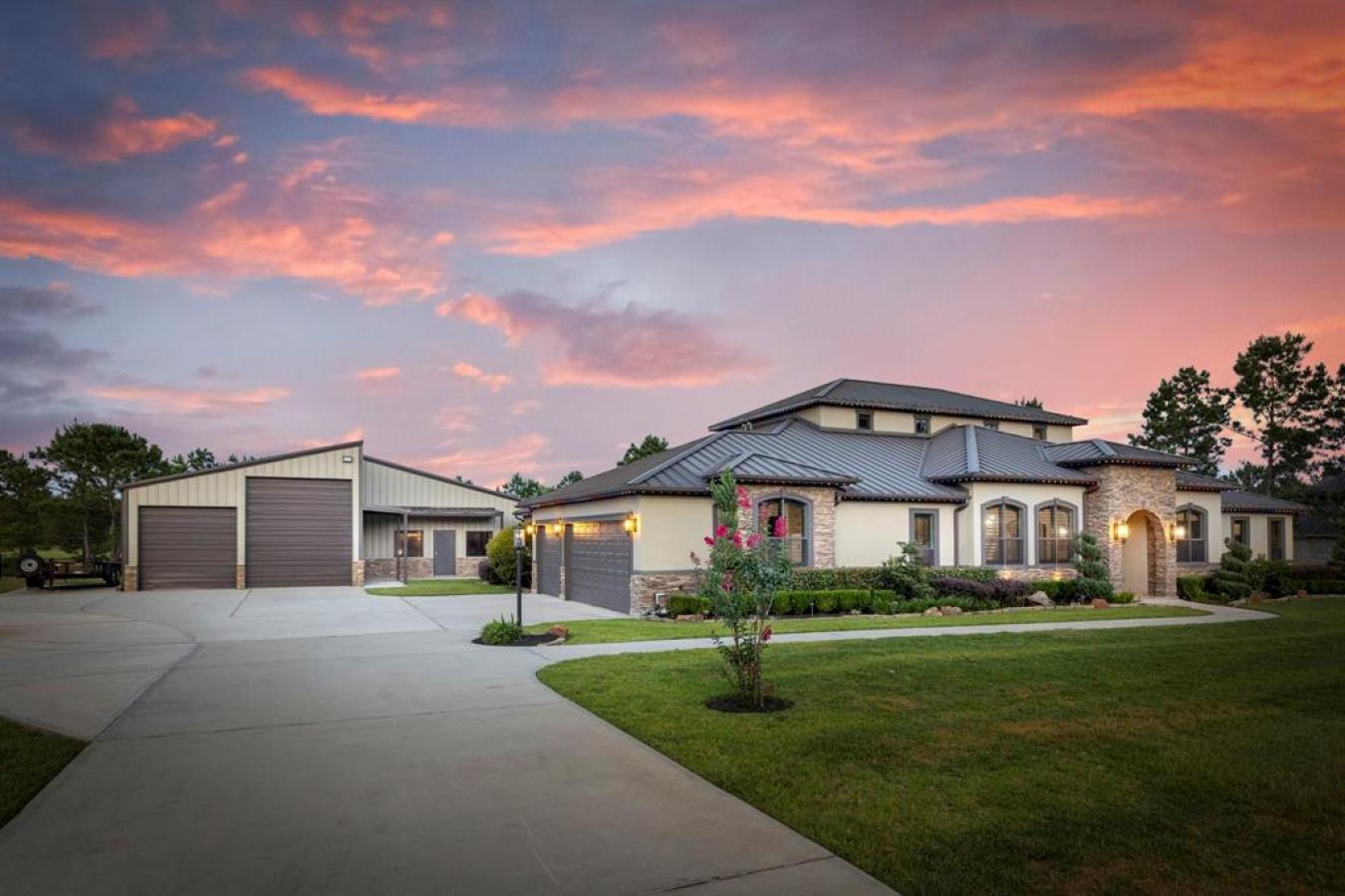 Montgomery, Texas, 77316, United States, 4 Bedrooms Bedrooms, ,4 BathroomsBathrooms,Residential,For Sale,1880273