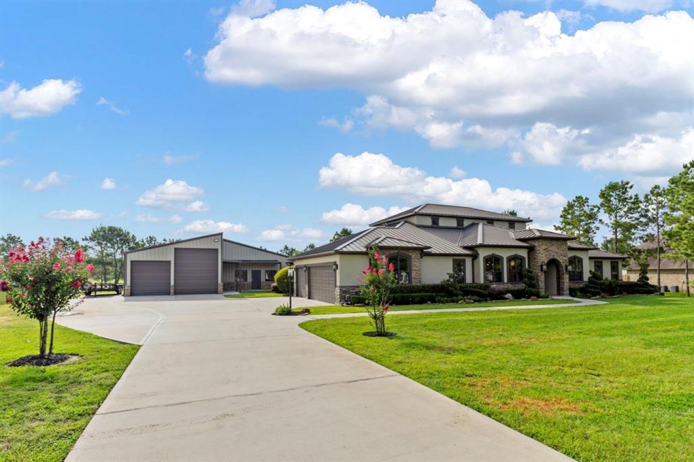 Montgomery, Texas, 77316, United States, 4 Bedrooms Bedrooms, ,4 BathroomsBathrooms,Residential,For Sale,1880273