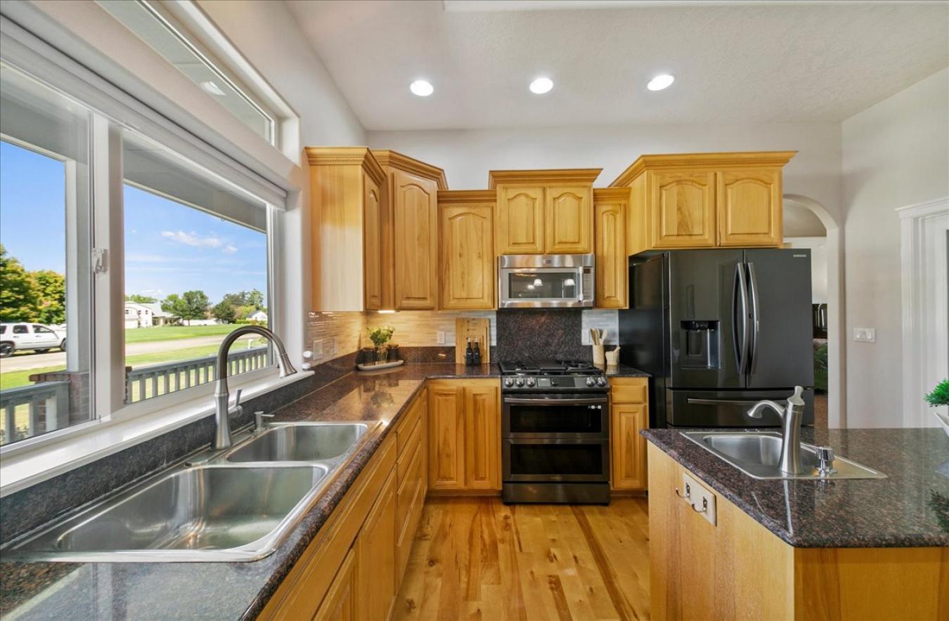 Nampa, Canyon, 83686, United States, 4 Bedrooms Bedrooms, ,2 BathroomsBathrooms,Residential,For Sale,1871680