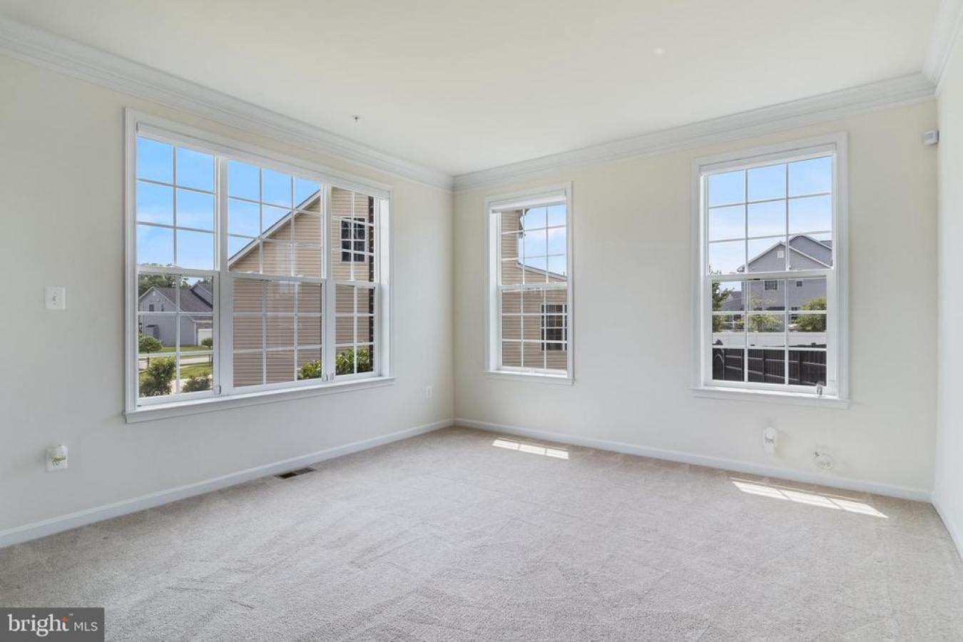 FORT WASHINGTON, Maryland, 20744, United States, 4 Bedrooms Bedrooms, ,3 BathroomsBathrooms,Residential,For Sale,1880090