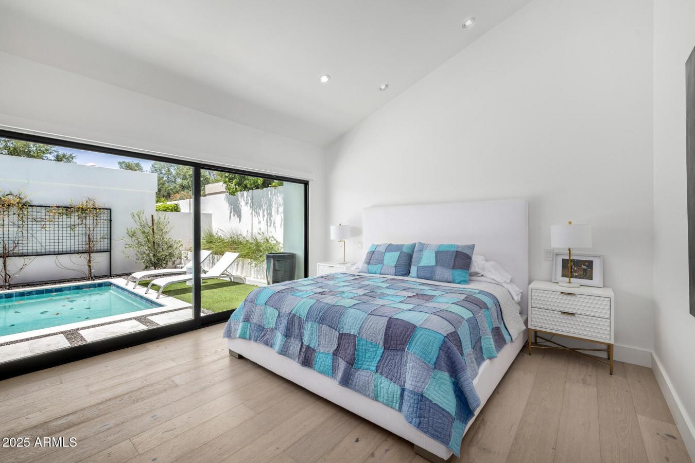 Phoenix, Arizona, 85016, United States, 4 Bedrooms Bedrooms, ,Residential,For Sale,1880267