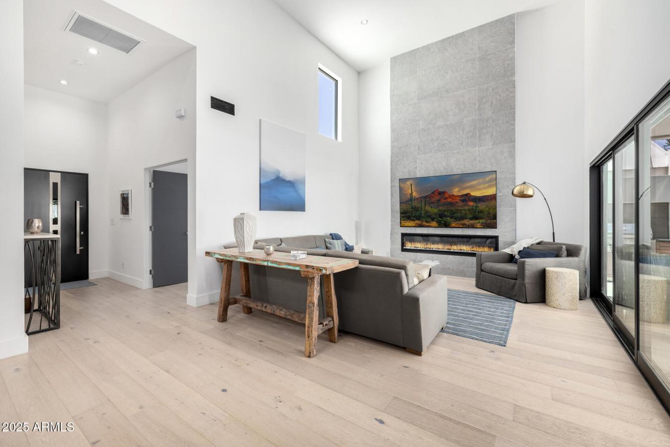 Phoenix, Arizona, 85016, United States, 4 Bedrooms Bedrooms, ,Residential,For Sale,1880267