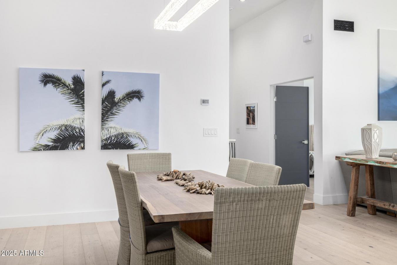 Phoenix, Arizona, 85016, United States, 4 Bedrooms Bedrooms, ,Residential,For Sale,1880267