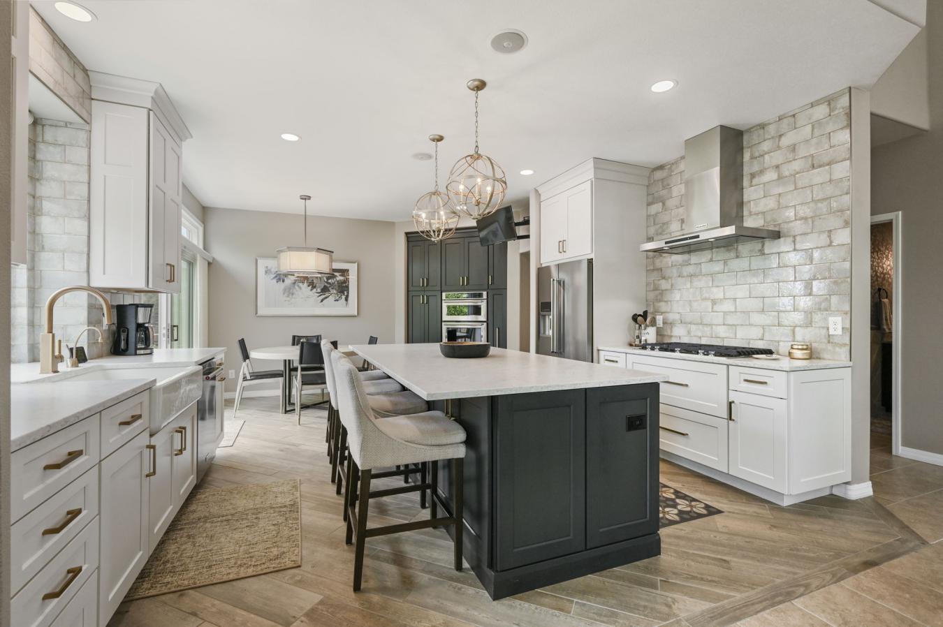 Colorado Springs, Colorado, 80918, United States, 5 Bedrooms Bedrooms, ,3 BathroomsBathrooms,Residential,For Sale,1876779