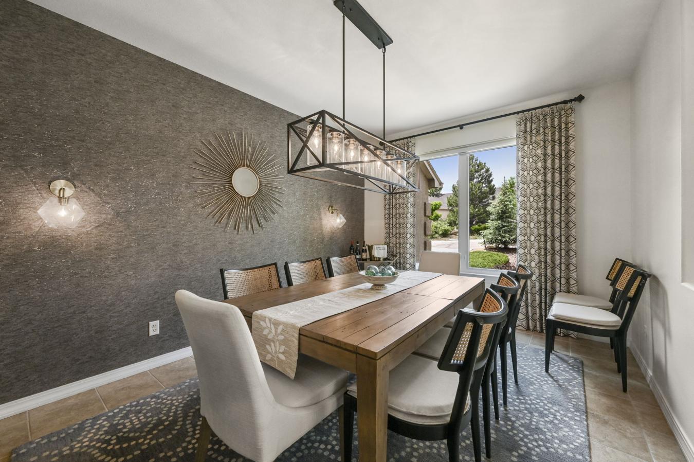 Colorado Springs, Colorado, 80918, United States, 5 Bedrooms Bedrooms, ,3 BathroomsBathrooms,Residential,For Sale,1876779