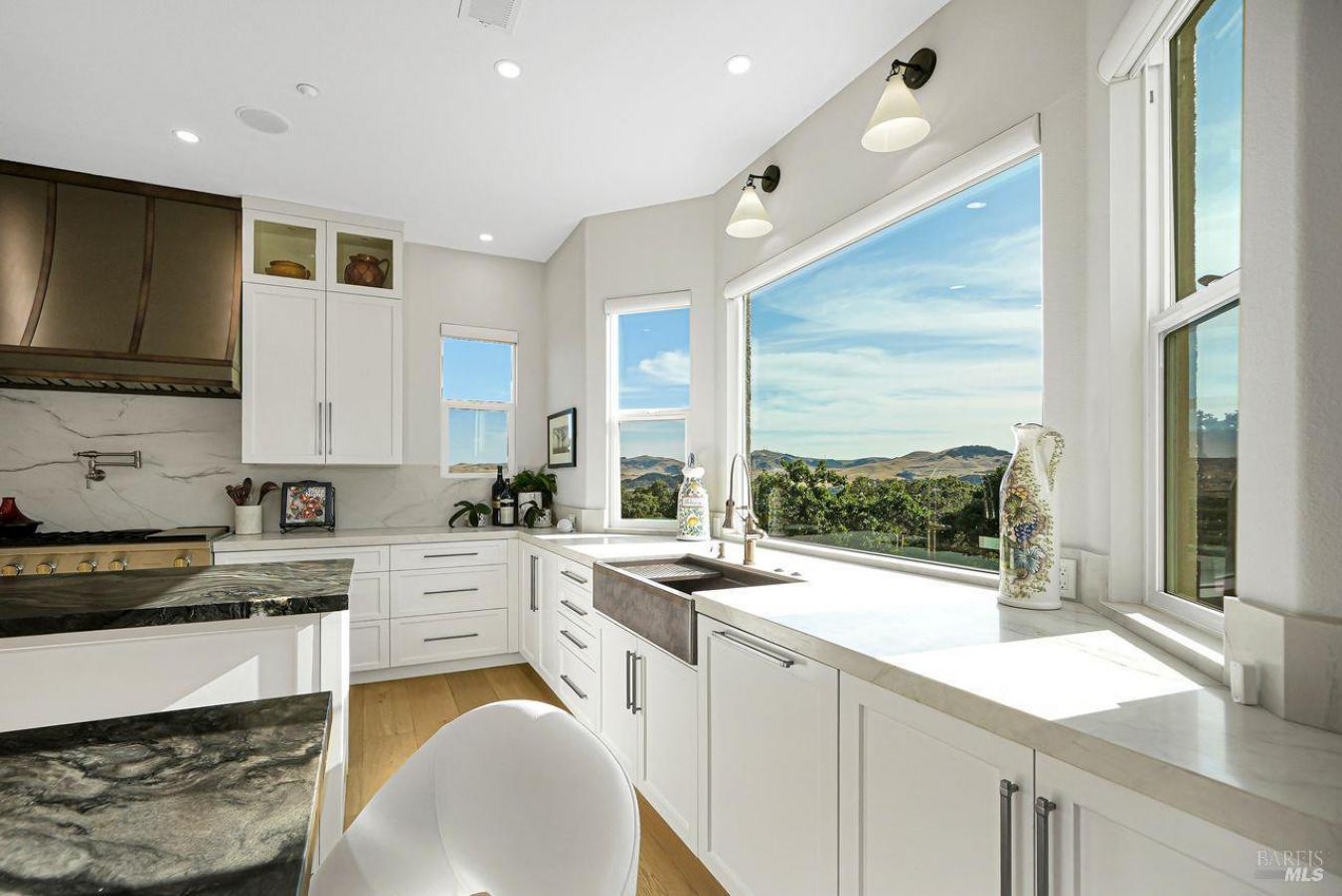 Fairfield, Solano, 94534, United States, 4 Bedrooms Bedrooms, ,3 BathroomsBathrooms,Residential,For Sale,1877664