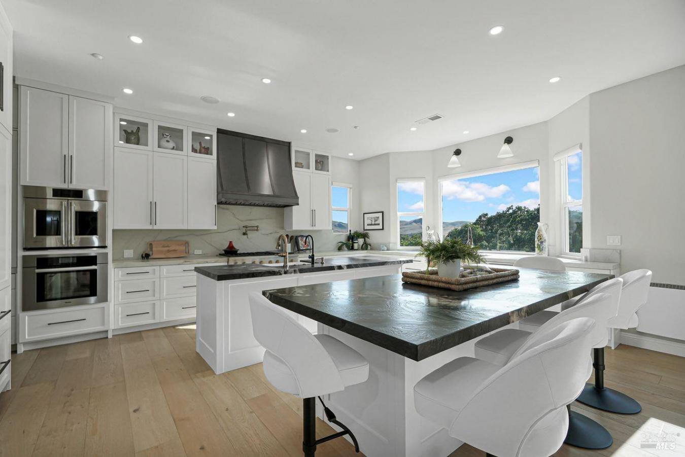 Fairfield, Solano, 94534, United States, 4 Bedrooms Bedrooms, ,3 BathroomsBathrooms,Residential,For Sale,1877664