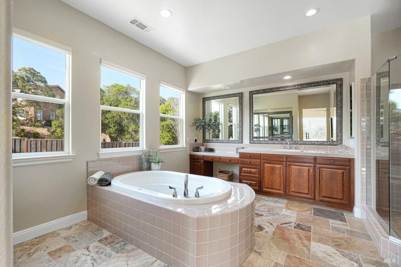 Fairfield, Solano, 94534, United States, 4 Bedrooms Bedrooms, ,3 BathroomsBathrooms,Residential,For Sale,1877664