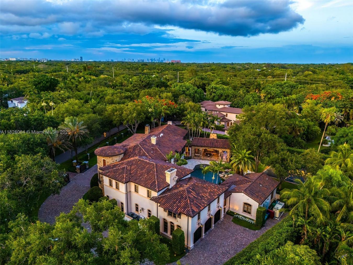 Pinecrest, Florida, 33156, United States, 7 Bedrooms Bedrooms, ,6 BathroomsBathrooms,Residential,For Sale,1876778