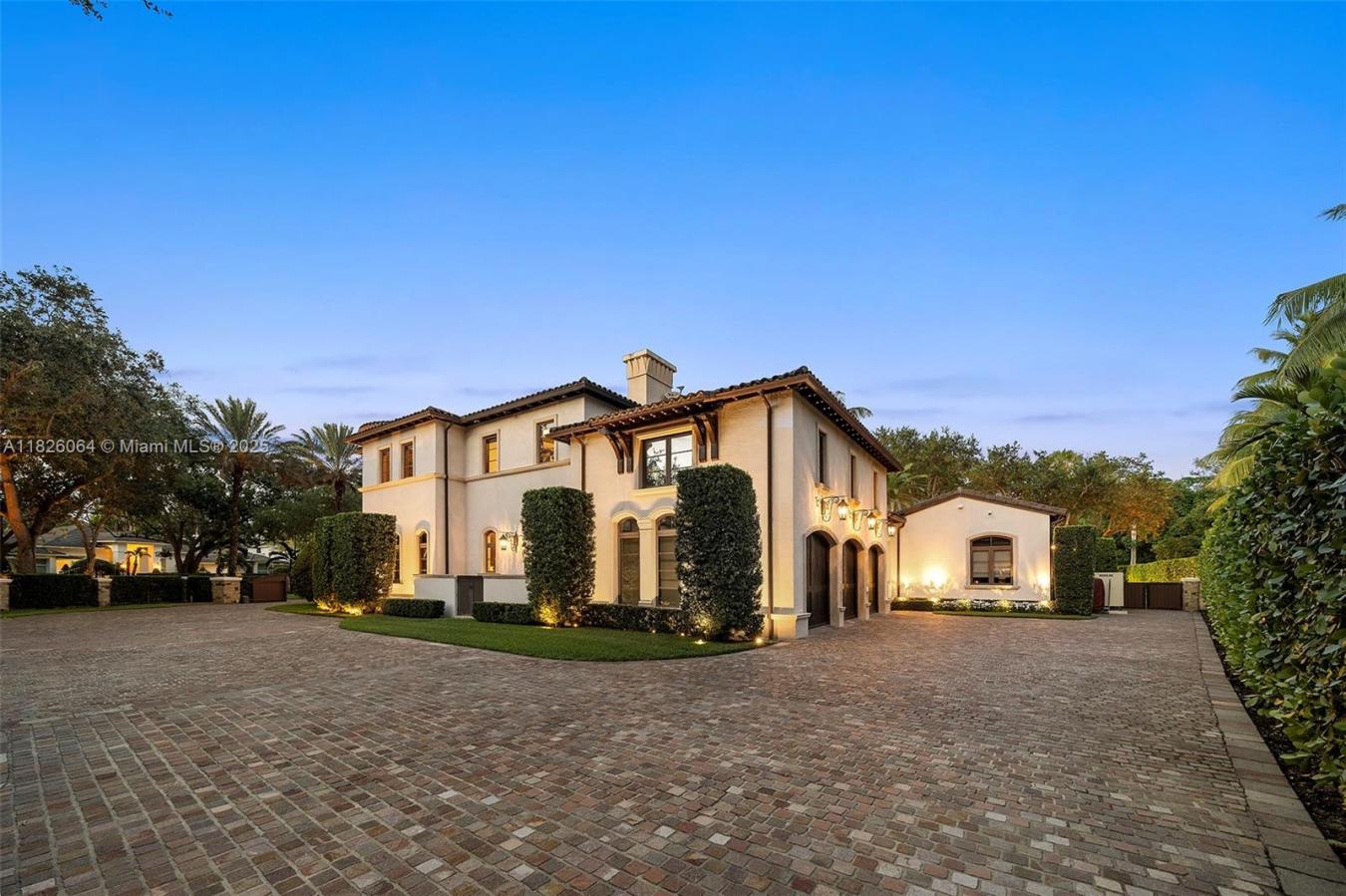 Pinecrest, Florida, 33156, United States, 7 Bedrooms Bedrooms, ,6 BathroomsBathrooms,Residential,For Sale,1876778