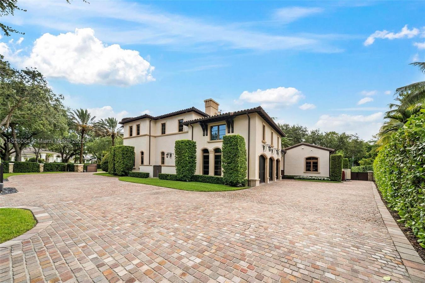 Pinecrest, Florida, 33156, United States, 7 Bedrooms Bedrooms, ,6 BathroomsBathrooms,Residential,For Sale,1876778