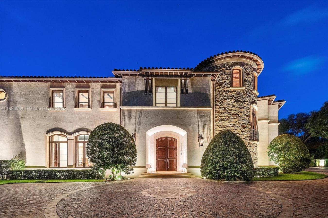 Pinecrest, Florida, 33156, United States, 7 Bedrooms Bedrooms, ,6 BathroomsBathrooms,Residential,For Sale,1876778