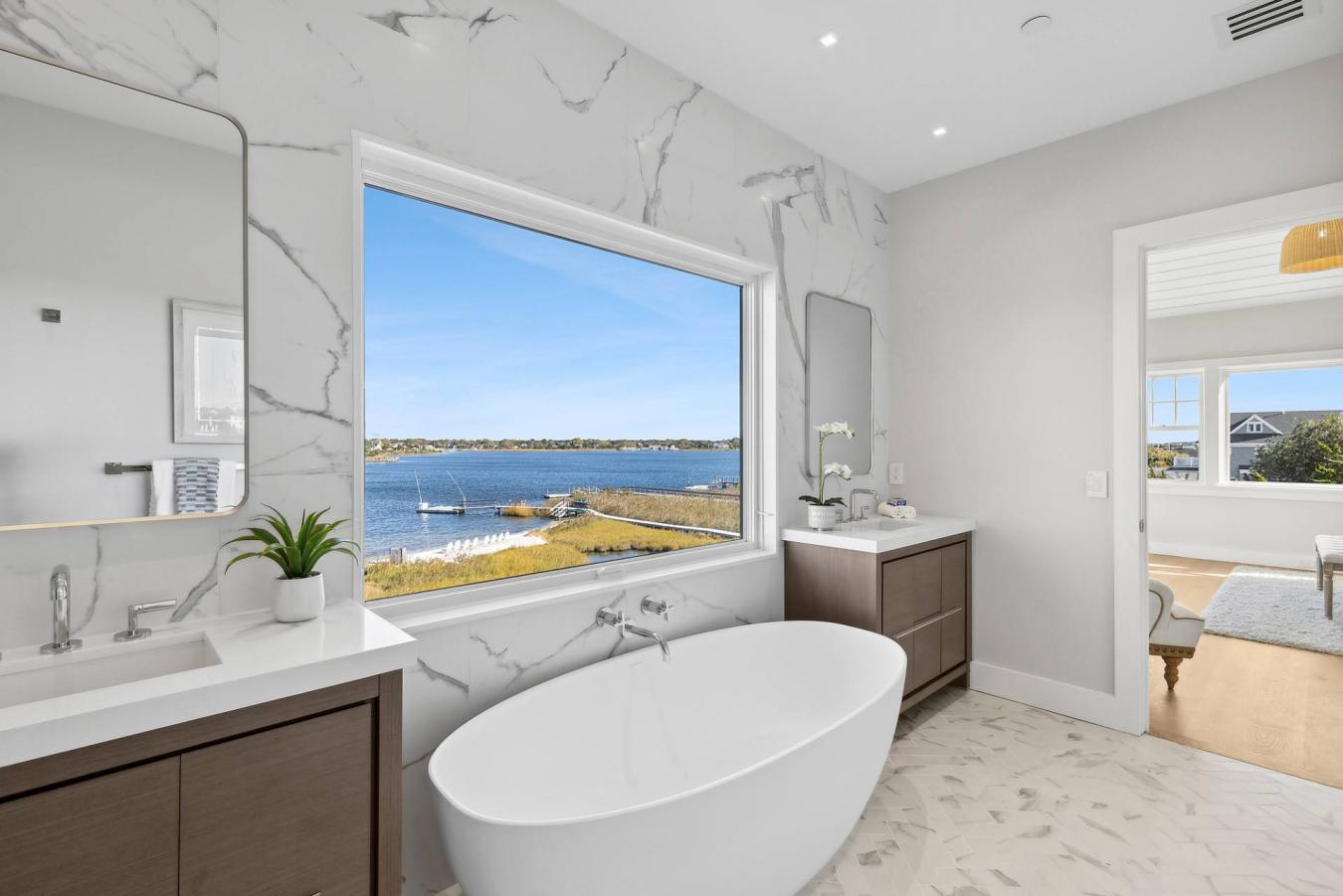 Westhampton Beach, New York, 11978, United States, 5 Bedrooms Bedrooms, ,5 BathroomsBathrooms,Residential,For Sale,1871874