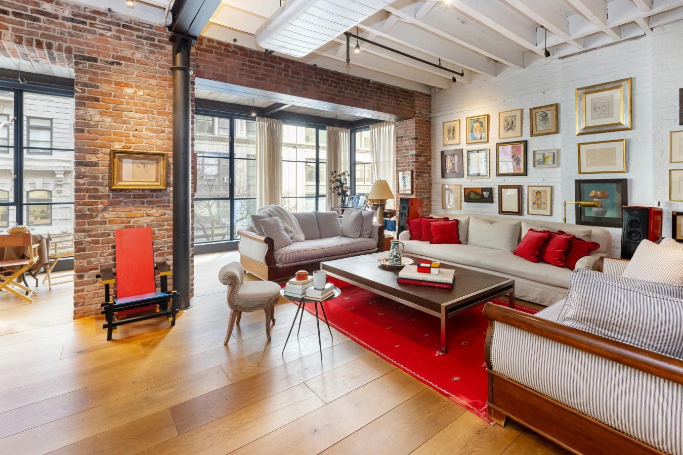 Flatiron, New York, 10010, United States, 3 Bedrooms Bedrooms, ,2 BathroomsBathrooms,Residential,For Sale,1871873