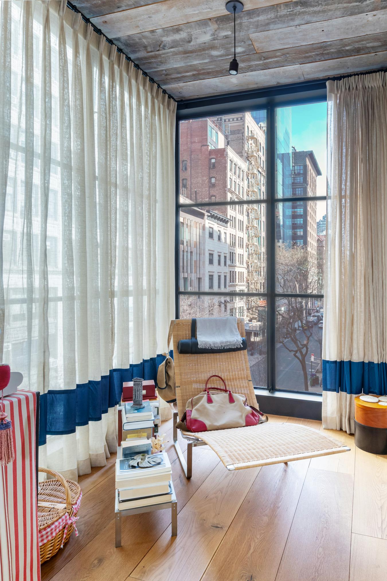 Flatiron, New York, 10010, United States, 3 Bedrooms Bedrooms, ,2 BathroomsBathrooms,Residential,For Sale,1871873