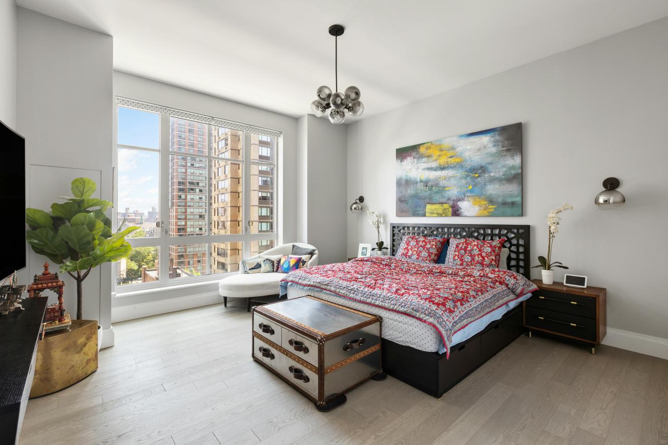 New York, New York, 10128, United States, 3 Bedrooms Bedrooms, ,3 BathroomsBathrooms,Residential,For Sale,1952738