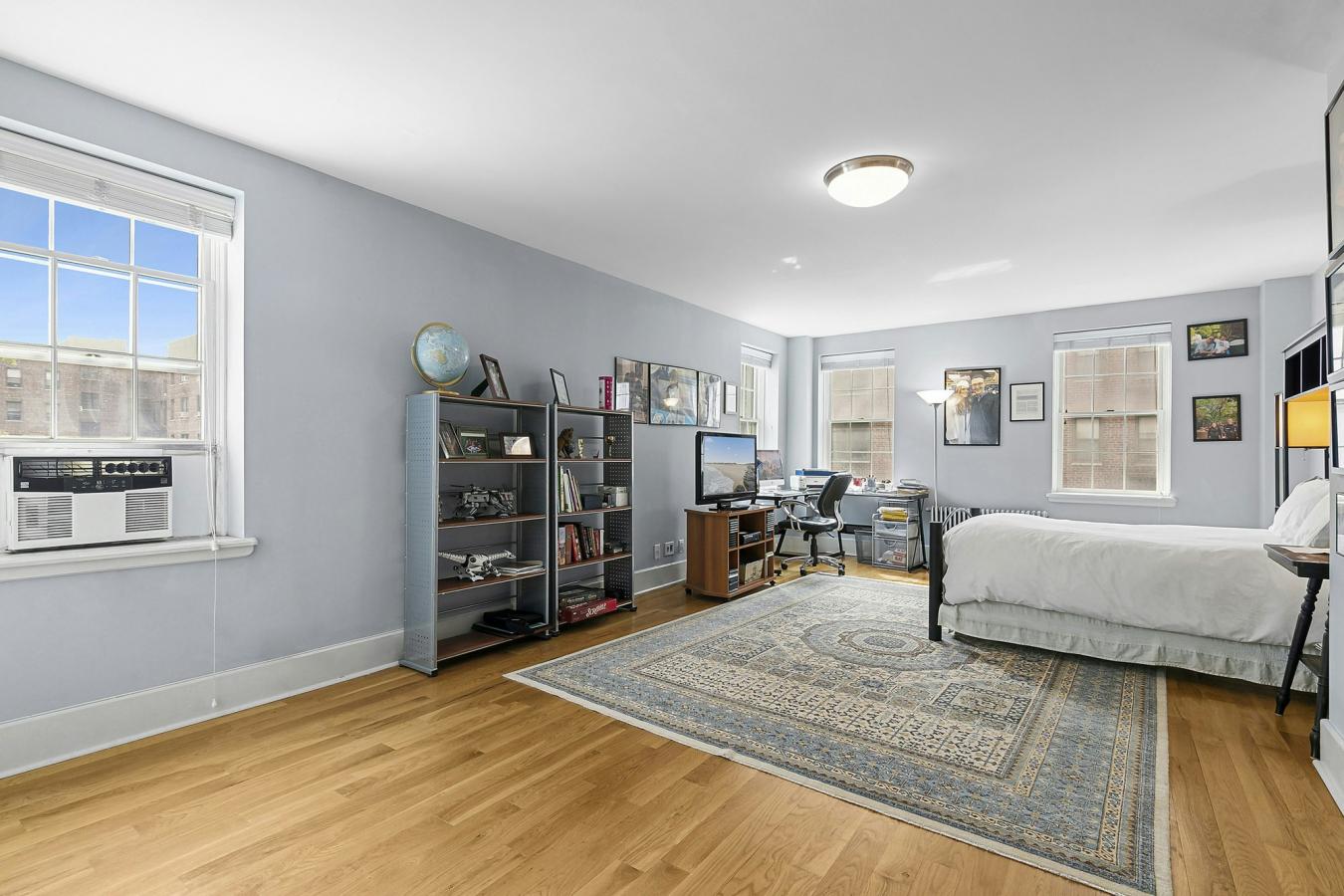 Washington Heights, New York, 10032, United States, 6 Bedrooms Bedrooms, ,4 BathroomsBathrooms,Residential,For Sale,1871861