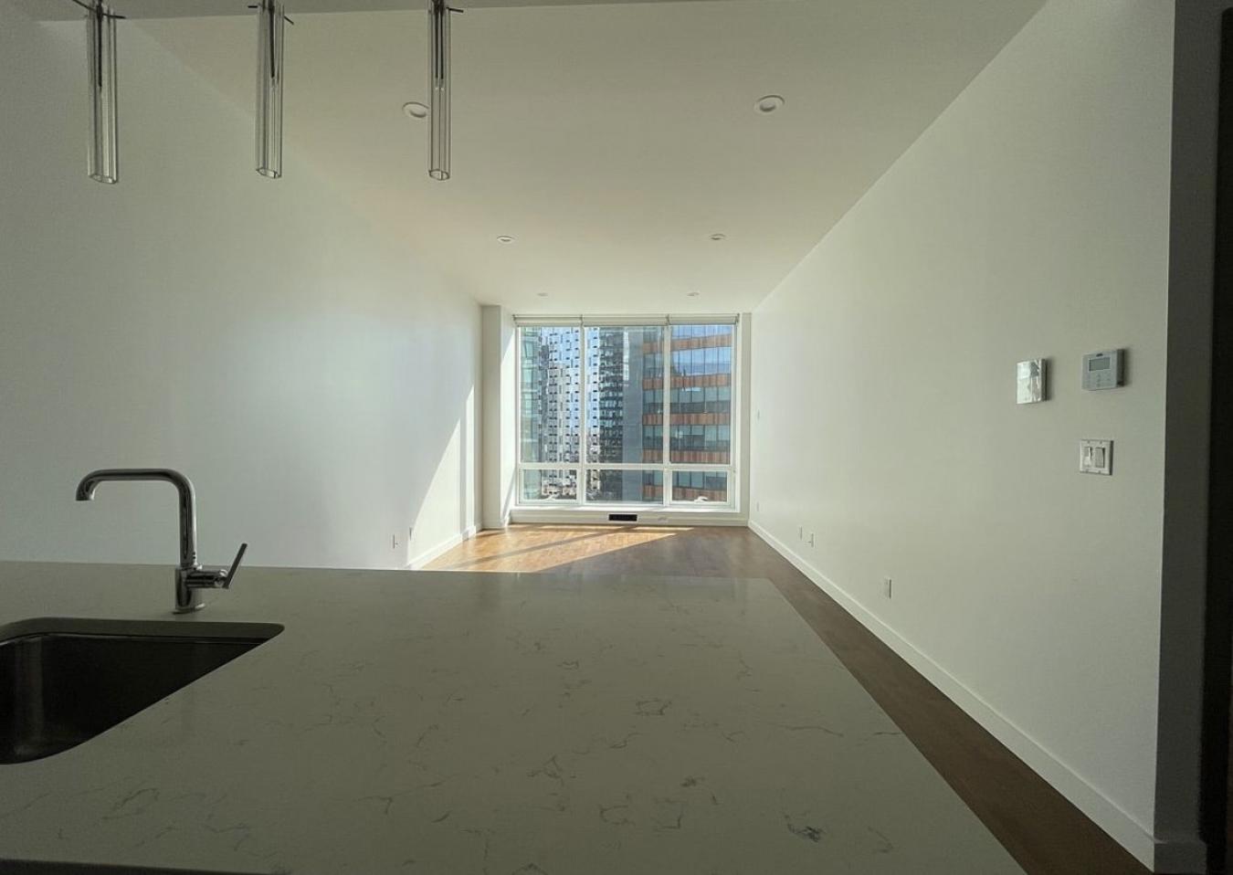 Long Island City, New York, 11101, United States, 1 Bedroom Bedrooms, ,1 BathroomBathrooms,Residential,For Sale,1871845