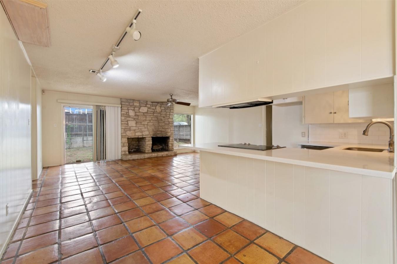 Austin, Texas, 78746, United States, 3 Bedrooms Bedrooms, ,2 BathroomsBathrooms,Residential,For Sale,1880270