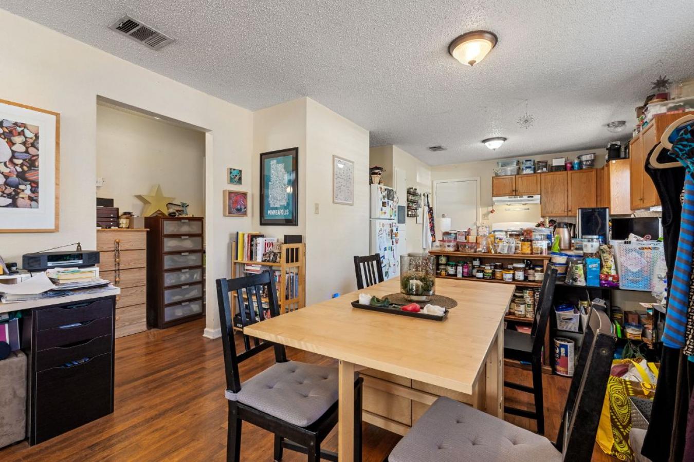 Austin, Texas, 78757, United States, ,Residential,For Sale,1880261