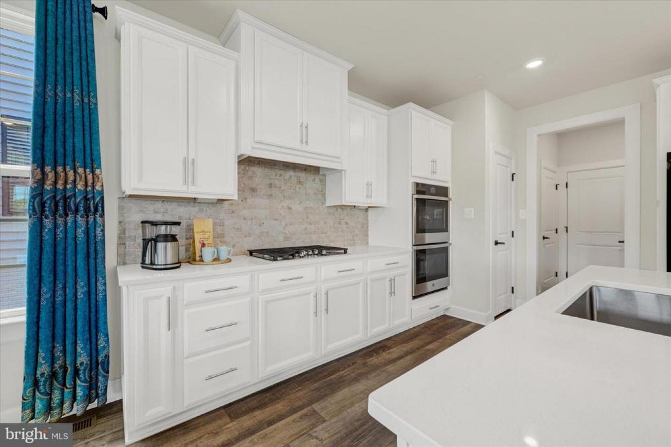 NEW MARKET, Maryland, 21774, United States, 4 Bedrooms Bedrooms, ,4 BathroomsBathrooms,Residential,For Sale,1880258