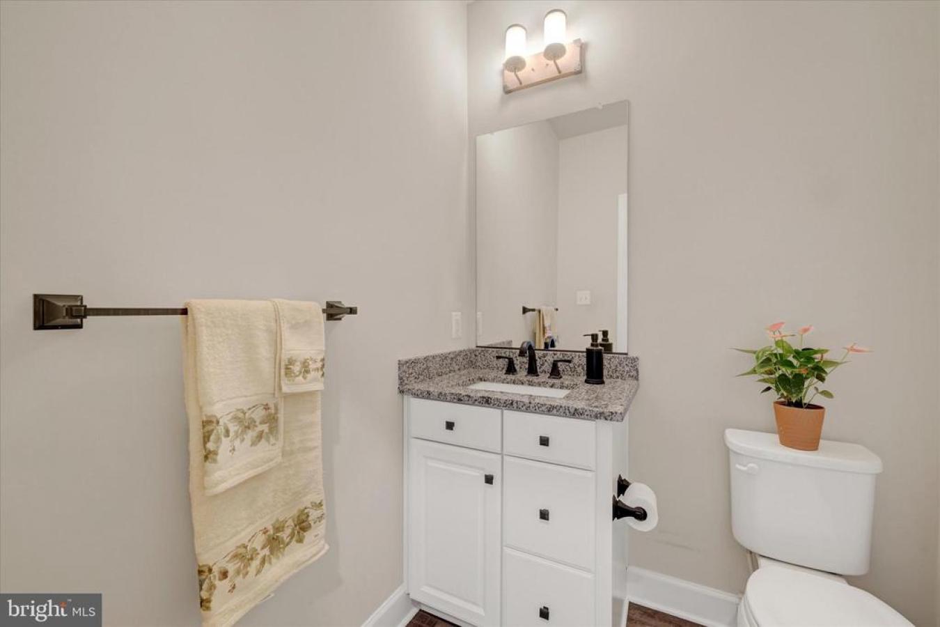 NEW MARKET, Maryland, 21774, United States, 4 Bedrooms Bedrooms, ,4 BathroomsBathrooms,Residential,For Sale,1880258