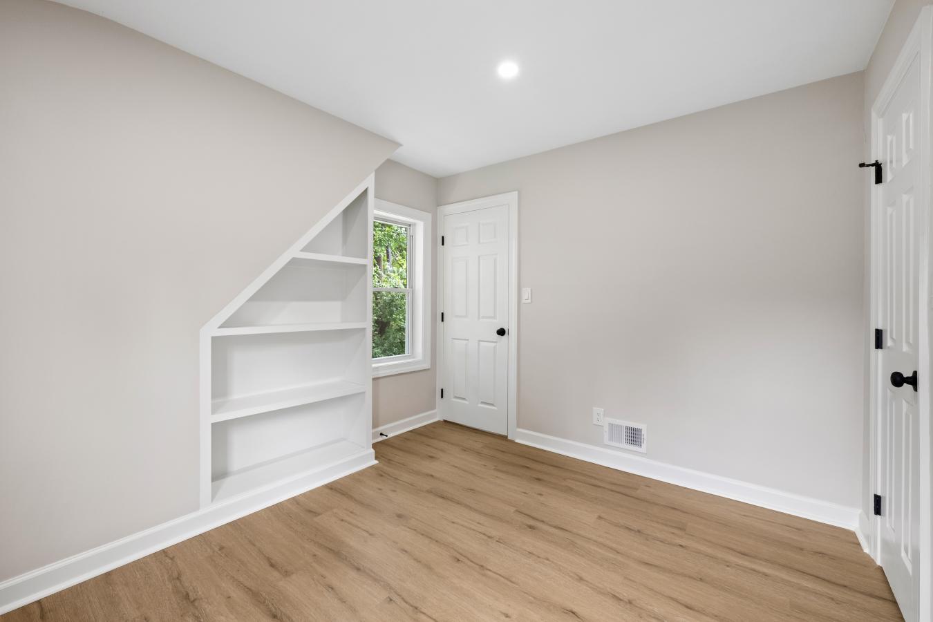 Rockville, Montgomery, 20850, United States, 4 Bedrooms Bedrooms, ,2 BathroomsBathrooms,Residential,For Sale,1880256