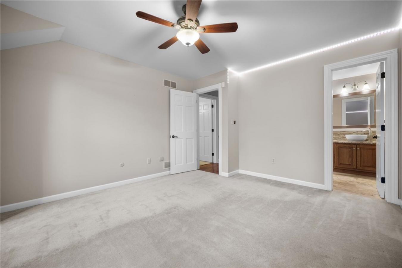 McCandless, Pennsylvania, 15044, United States, 4 Bedrooms Bedrooms, ,3 BathroomsBathrooms,Residential,For Sale,1880255