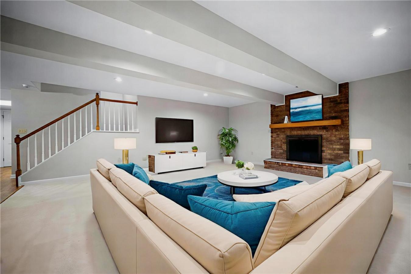 McCandless, Pennsylvania, 15044, United States, 4 Bedrooms Bedrooms, ,3 BathroomsBathrooms,Residential,For Sale,1880255