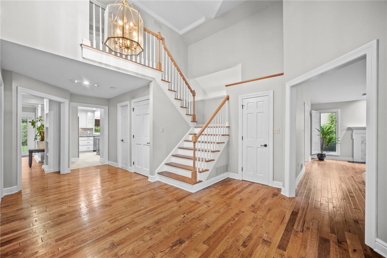 McCandless, Pennsylvania, 15044, United States, 4 Bedrooms Bedrooms, ,3 BathroomsBathrooms,Residential,For Sale,1880255